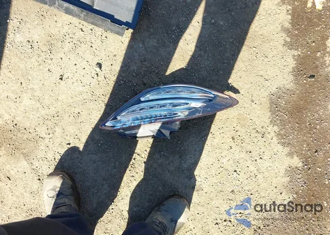 2015 Mercedes-Benz C 300 Sport 4Matic из США, поврежденный, VIN 55SWF4KB7FU025811